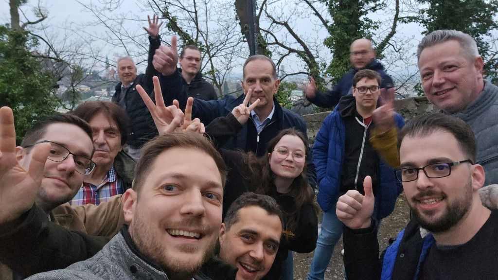 People playing Questo in a city